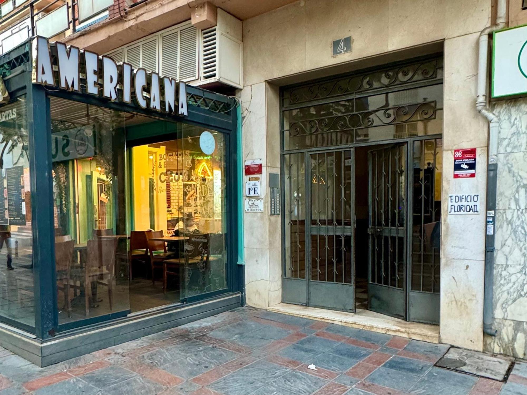 Alex Bed & Breakfast - Your Home Away Including Breakfast - In A Real Home Fuengirola Exterior photo